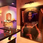 Le Secret De Cleopatre, De Luxe Avec Jacuzzi Et Piece Secrete Scheibenhard