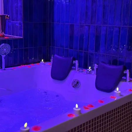 Le Secret De Cleopatre, De Luxe Avec Jacuzzi Et Piece Secrete * Scheibenhard
