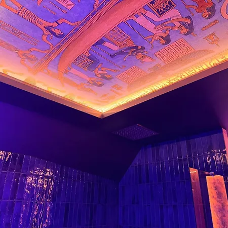 Appartement Le Secret De Cleopatre, De Luxe Avec Jacuzzi Et Piece Secrete Scheibenhard