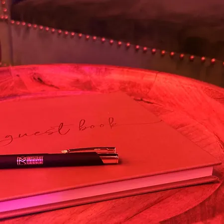 Appartement Le Secret De Cleopatre, De Luxe Avec Jacuzzi Et Piece Secrete *