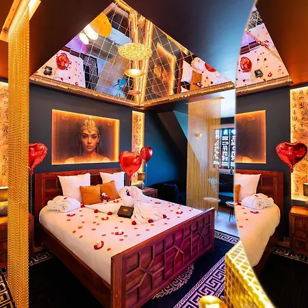 Appartement Le Secret De Cléopâtre, De Luxe Avec Jacuzzi Et Pièce Secrète *