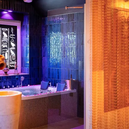 Le Secret De Cléopâtre, De Luxe Avec Jacuzzi Et Pièce Secrète *