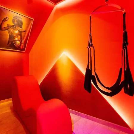 Le Secret De Cléopâtre, De Luxe Avec Jacuzzi Et Pièce Secrète Scheibenhard