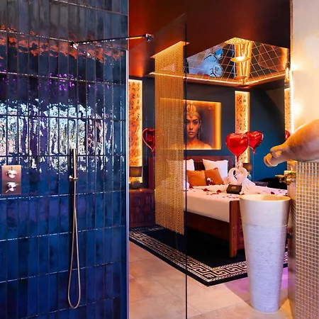 Le Secret De Cléopâtre, De Luxe Avec Jacuzzi Et Pièce Secrète Appartement *