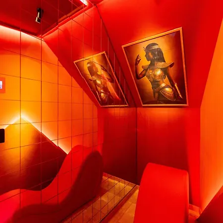Appartement Le Secret De Cléopâtre, De Luxe Avec Jacuzzi Et Pièce Secrète Scheibenhard
