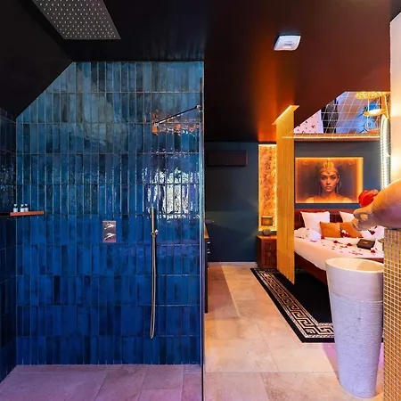 Le Secret De Cléopâtre, De Luxe Avec Jacuzzi Et Pièce Secrète Appartement Scheibenhard