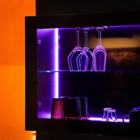 Le Secret De Cléopâtre, De Luxe Avec Jacuzzi Et Pièce Secrète Appartement