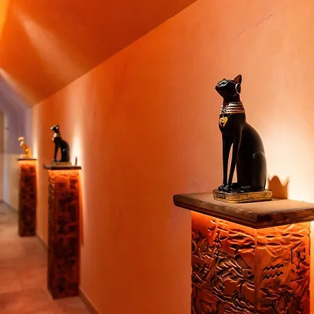 Le Secret De Cléopâtre, De Luxe Avec Jacuzzi Et Pièce Secrète Appartement *