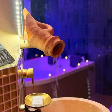 Le Secret De Cléopâtre, De Luxe Avec Jacuzzi Et Pièce Secrète Appartement