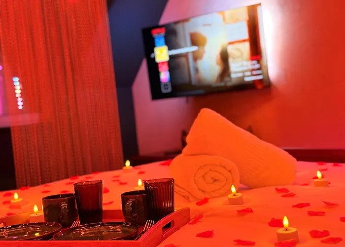 Le Secret De Cleopatre, De Luxe Avec Jacuzzi Et Piece Secrete شقة *