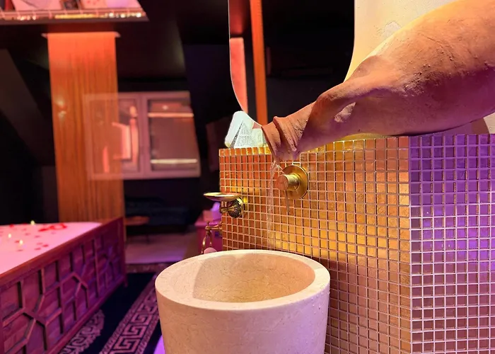 Le Secret De Cleopatre, De Luxe Avec Jacuzzi Et Piece Secrete Scheibenhard